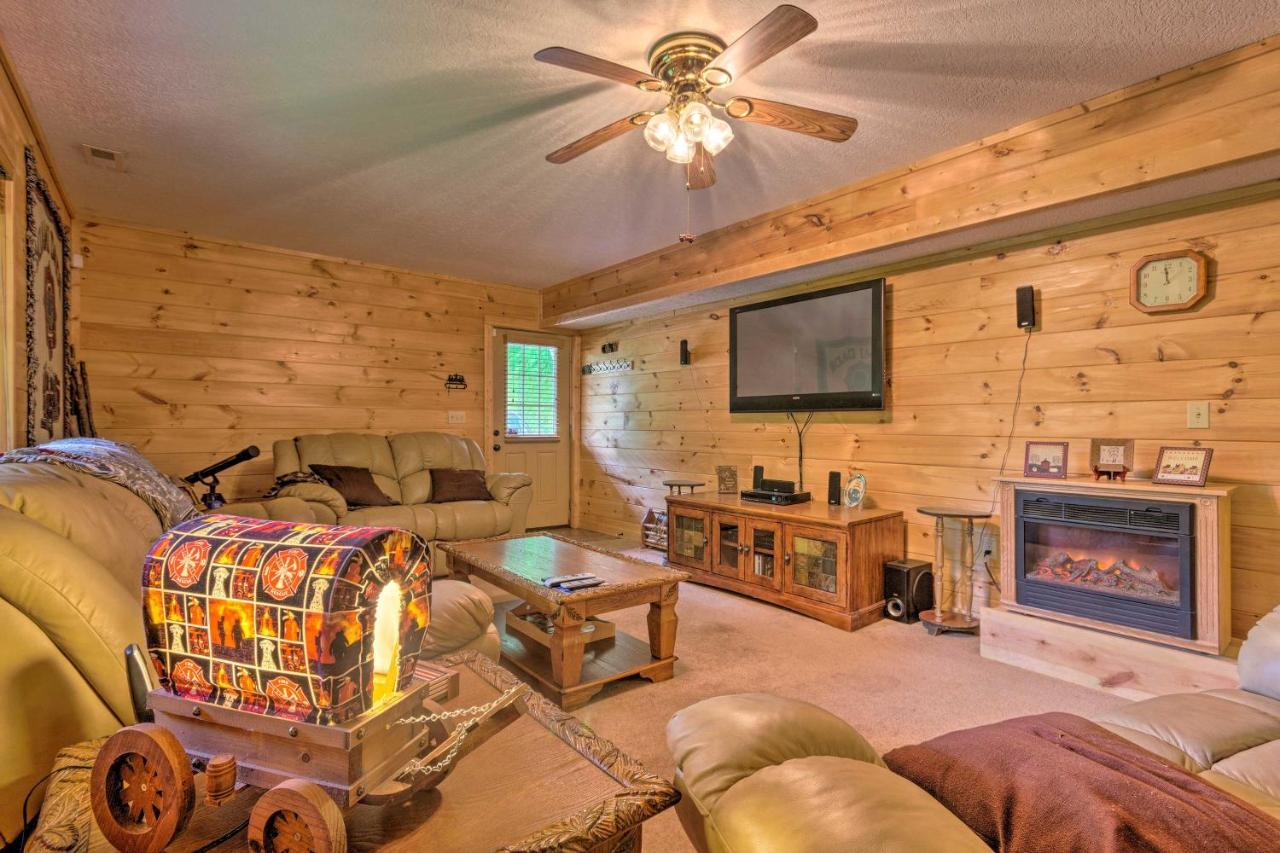 Mountain-View Maggie Valley Home With 2 Decks! Waynesville Exterior foto