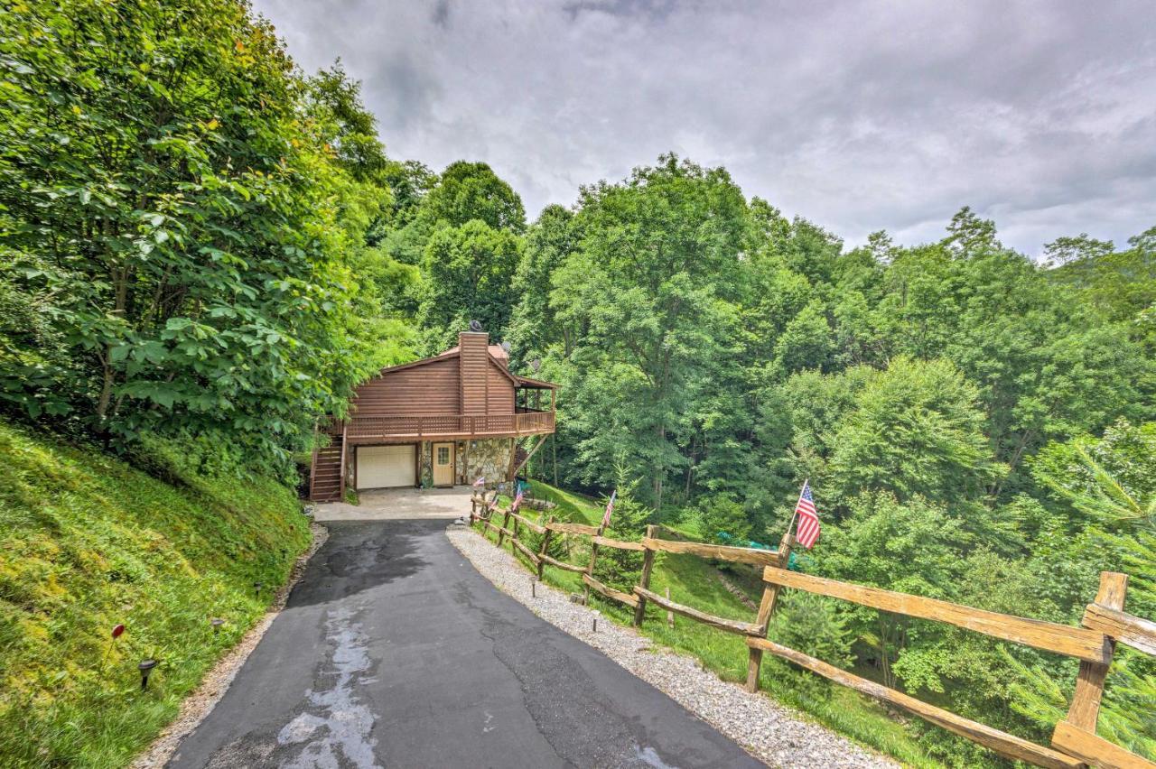 Mountain-View Maggie Valley Home With 2 Decks! Waynesville Exterior foto